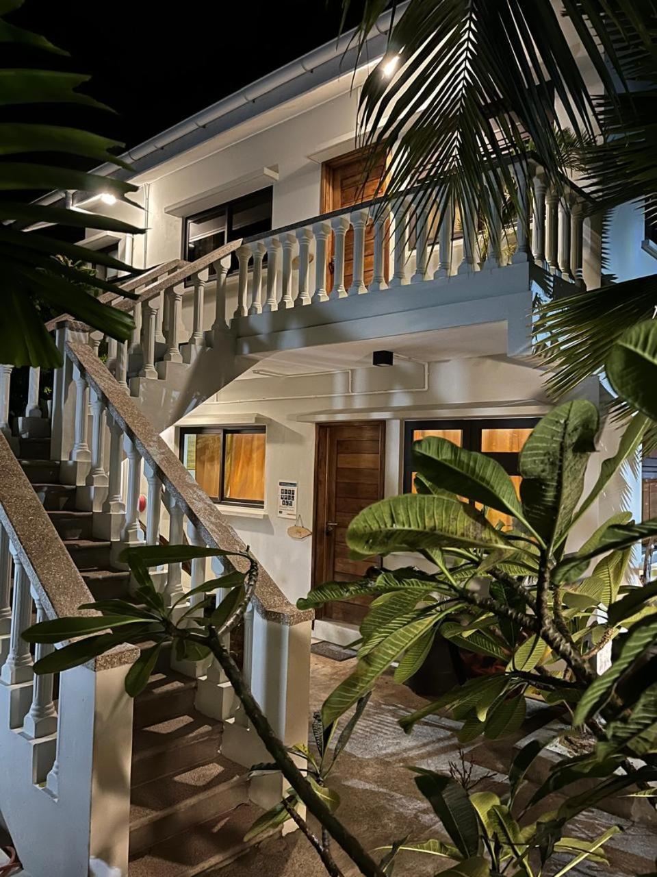 Island Cove Apartment วิกตอเรีย ภายนอก รูปภาพ