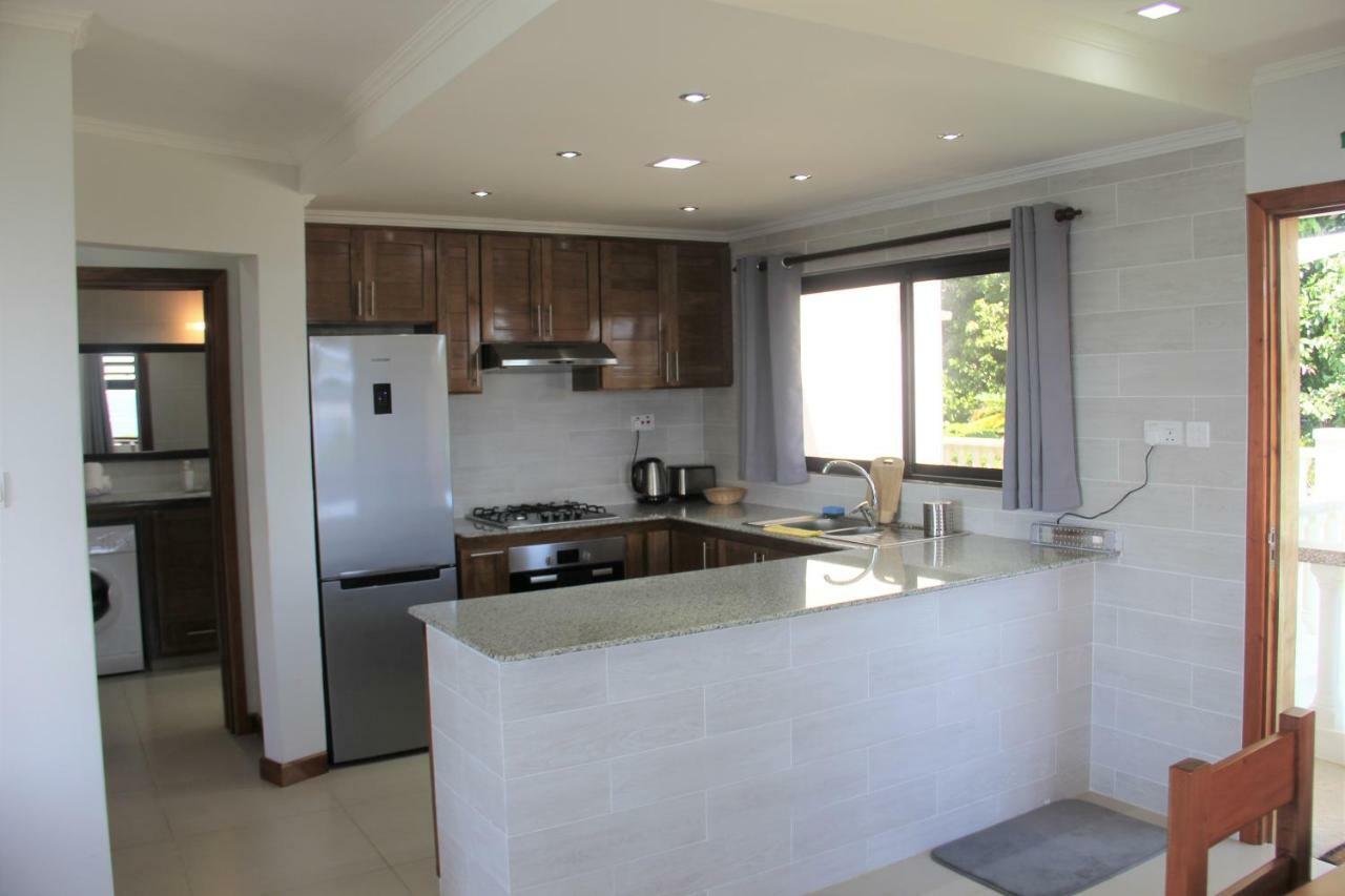 Island Cove Apartment วิกตอเรีย ภายนอก รูปภาพ